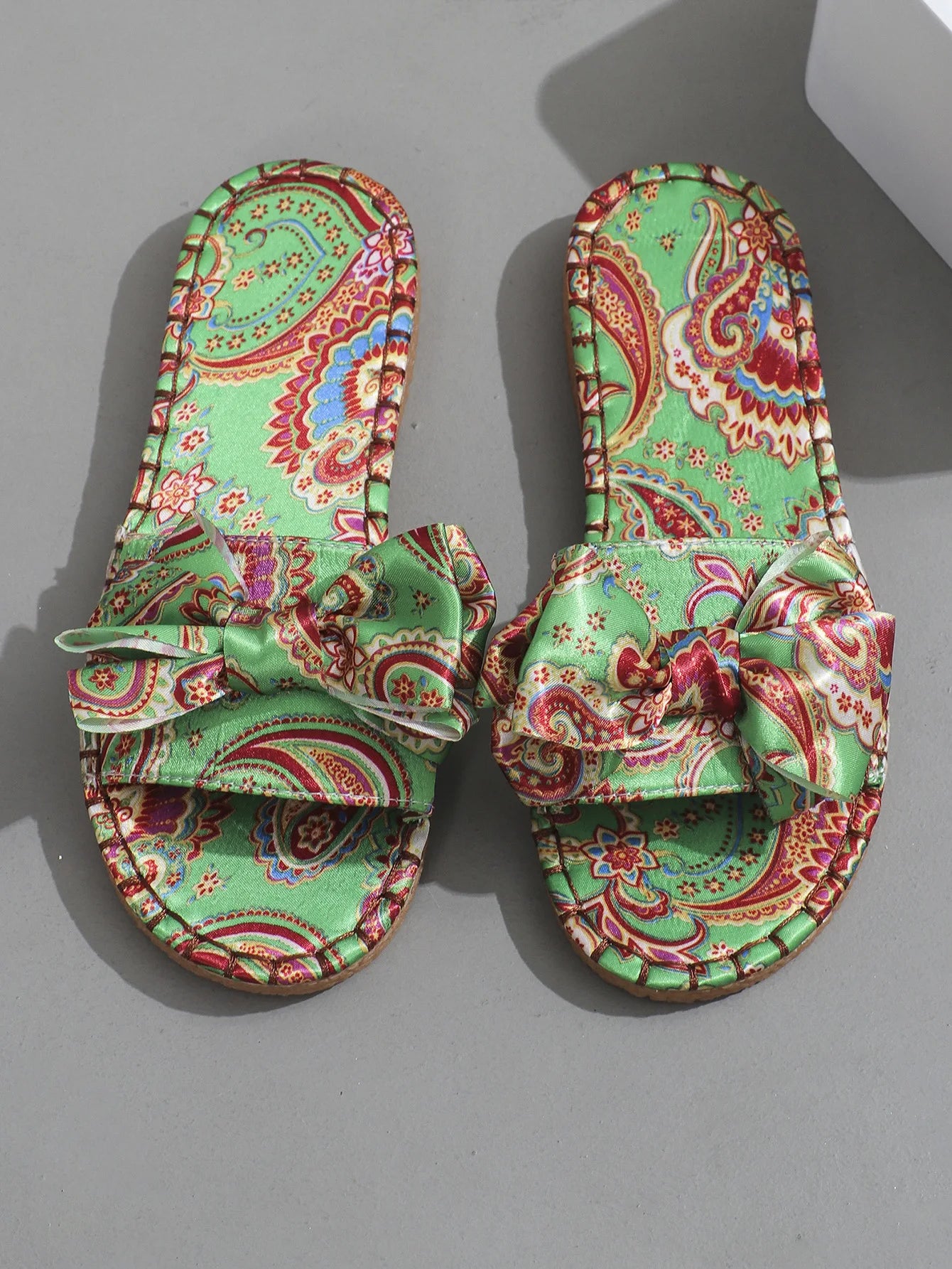 Plus-size summer fashion casual new slippers for women 2025 flat flat slippers with bow