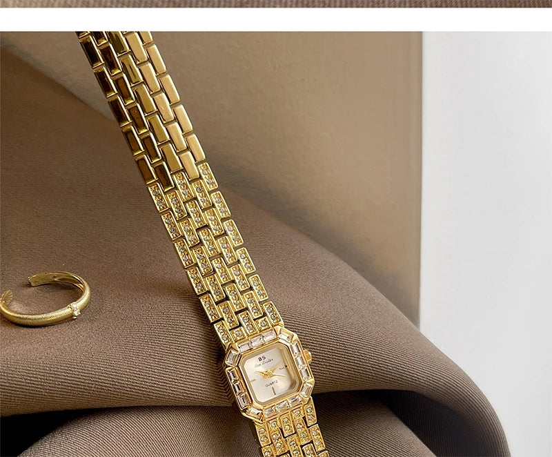 Square Quartz Wristwatch for Women