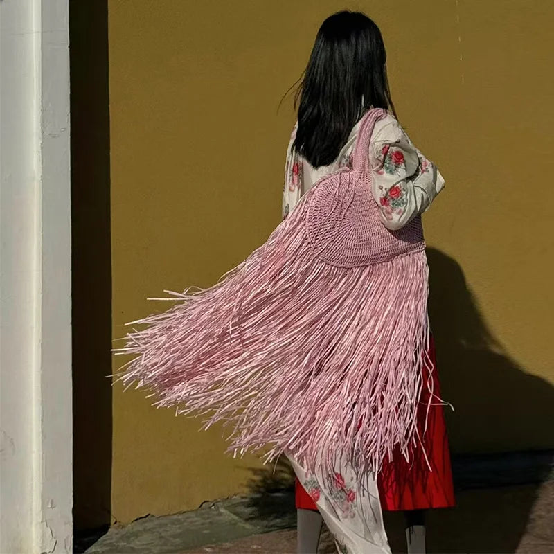 Creative Love Woven Underarm Bag Bohemian Tassel Fashion Design Large Capacity Handheld Beach Bag Hand-woven Tassel Women's Bag