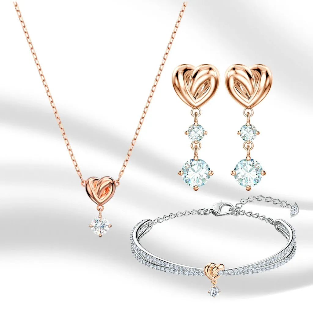 Elegant Gold-Plated Mixed-Cut Crystal Pendant Necklace for Women