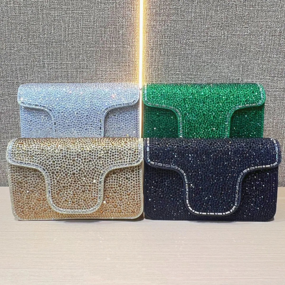 Elegant Diamond Studded Evening Clutch Bag for Women