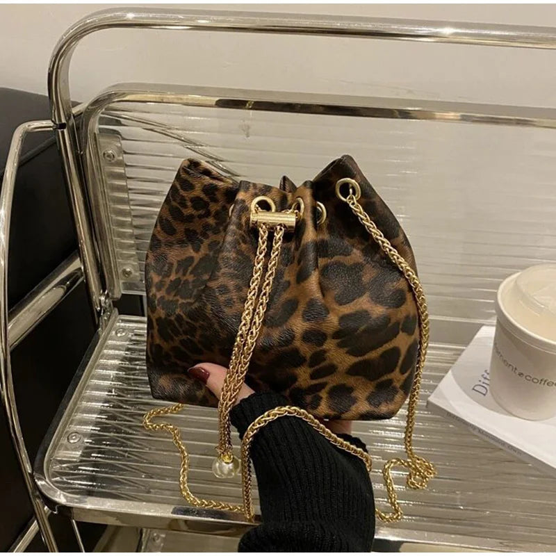 New Leopard Print Bag Fashion Cow Pattern Drawstring Bucket Bag Texture Brand Design Crossbody Bag Lady Versatile Storage Bag