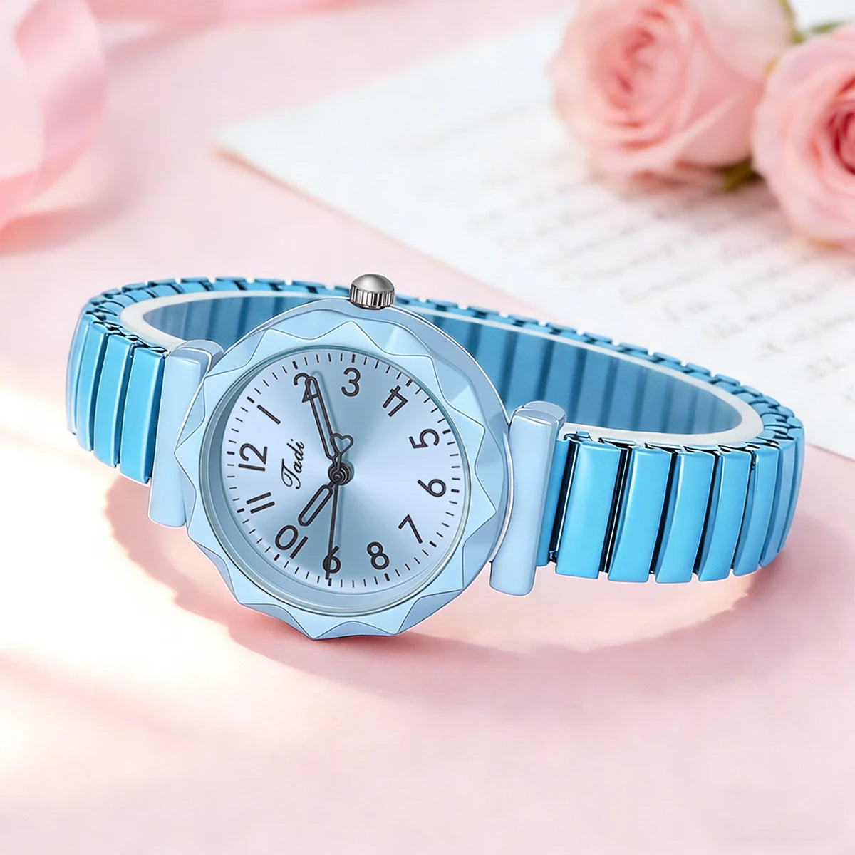 Round Dial Elastic Band Quartz Watch
