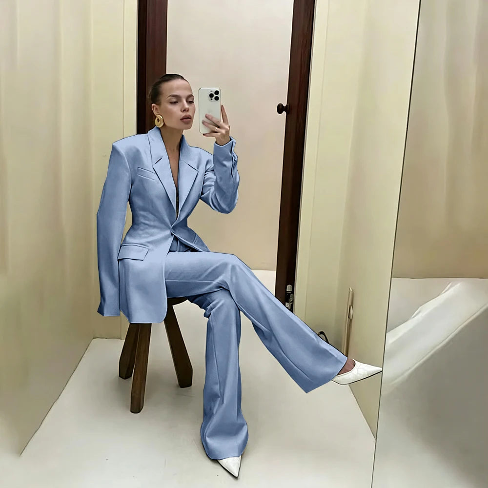 White Single Breasted Notched Collar Blazer Set For Women