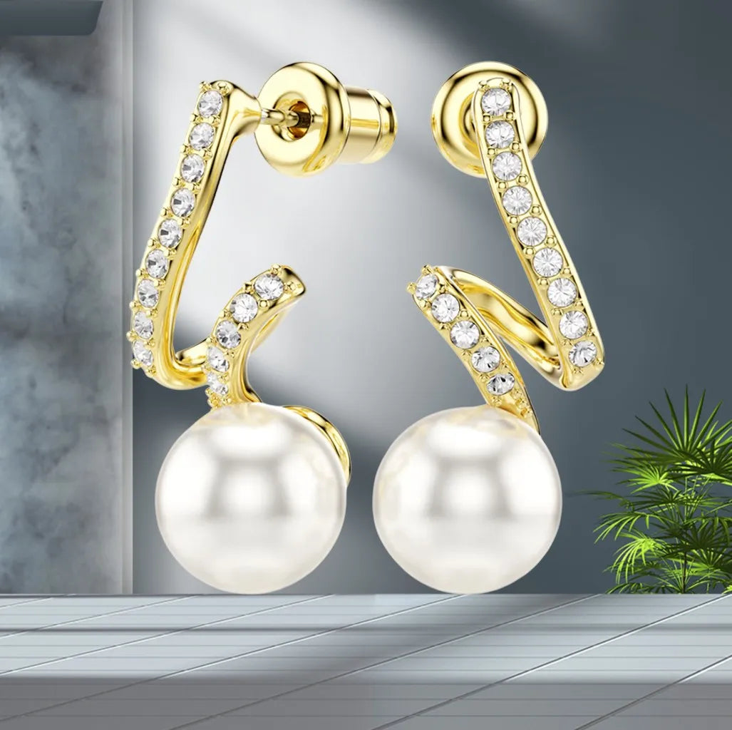 Elegant Silver Crystal Necklace And Earring Set for Women