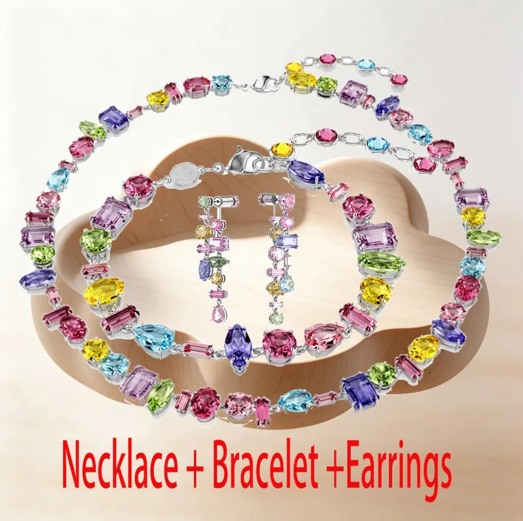 Shimmering Crystal Jewelry Set With Necklace And Earrings For Women