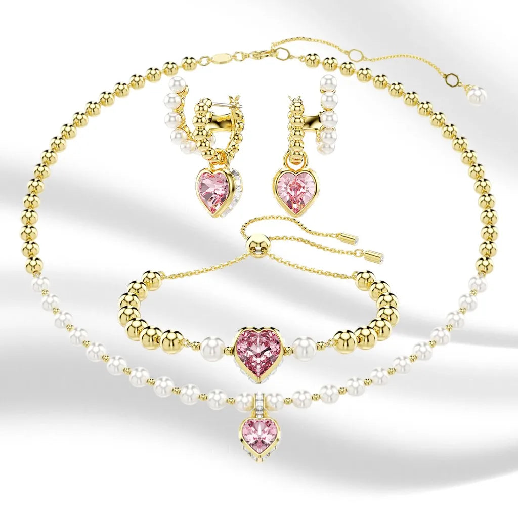 Elegant Gold-Plated Mixed-Cut Crystal Pendant Necklace for Women