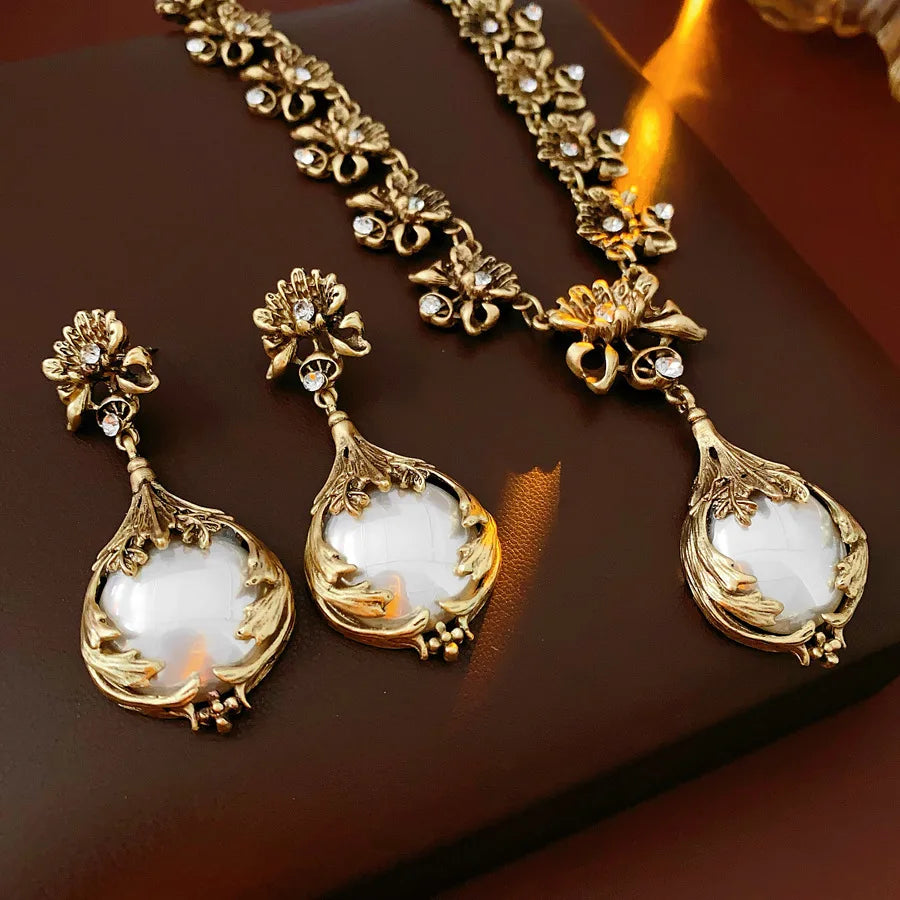 Pearl Flower Necklace And Earring Set