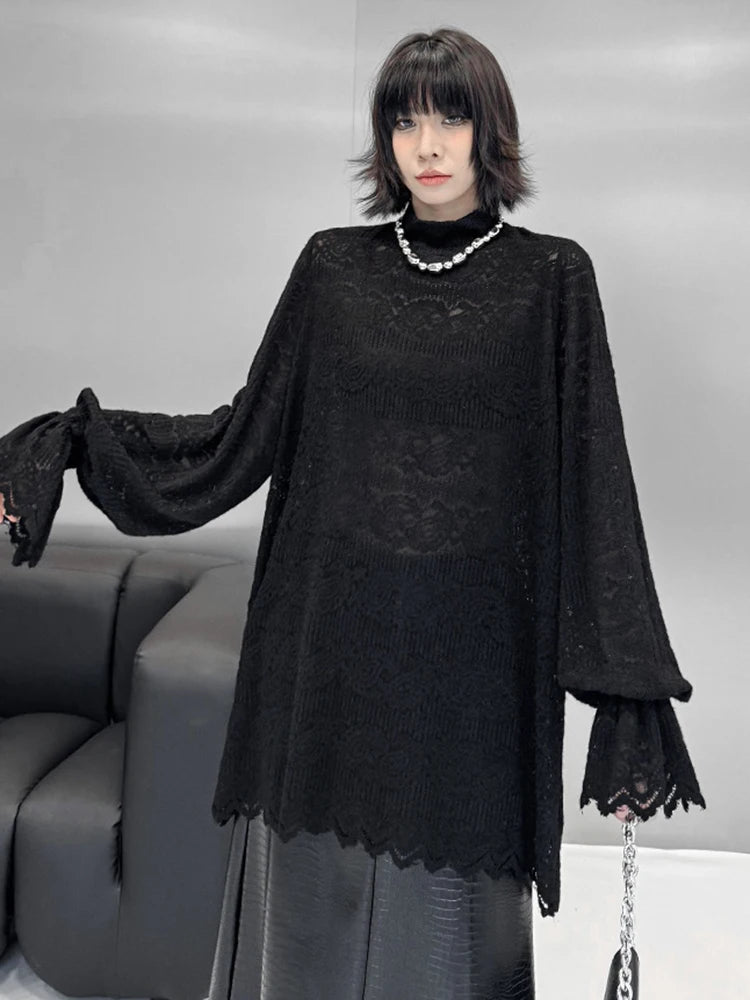 [EAM] Women Black Lace Thin Big Size Elegant T-shirt New Turtleneck Long Flare Sleeve Fashion Tide Spring Autumn 2025 1DH9265