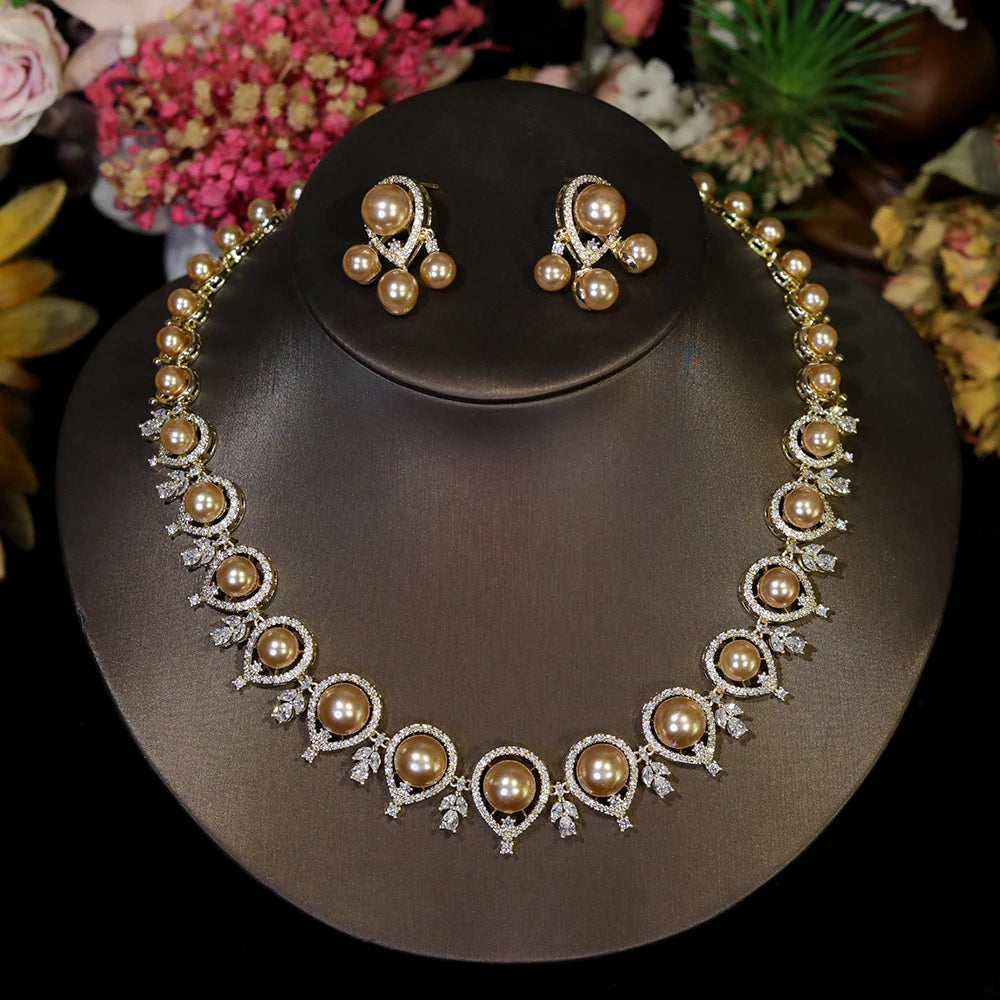 Luxurious Round Gold Tone Pearl Necklace Set for Women