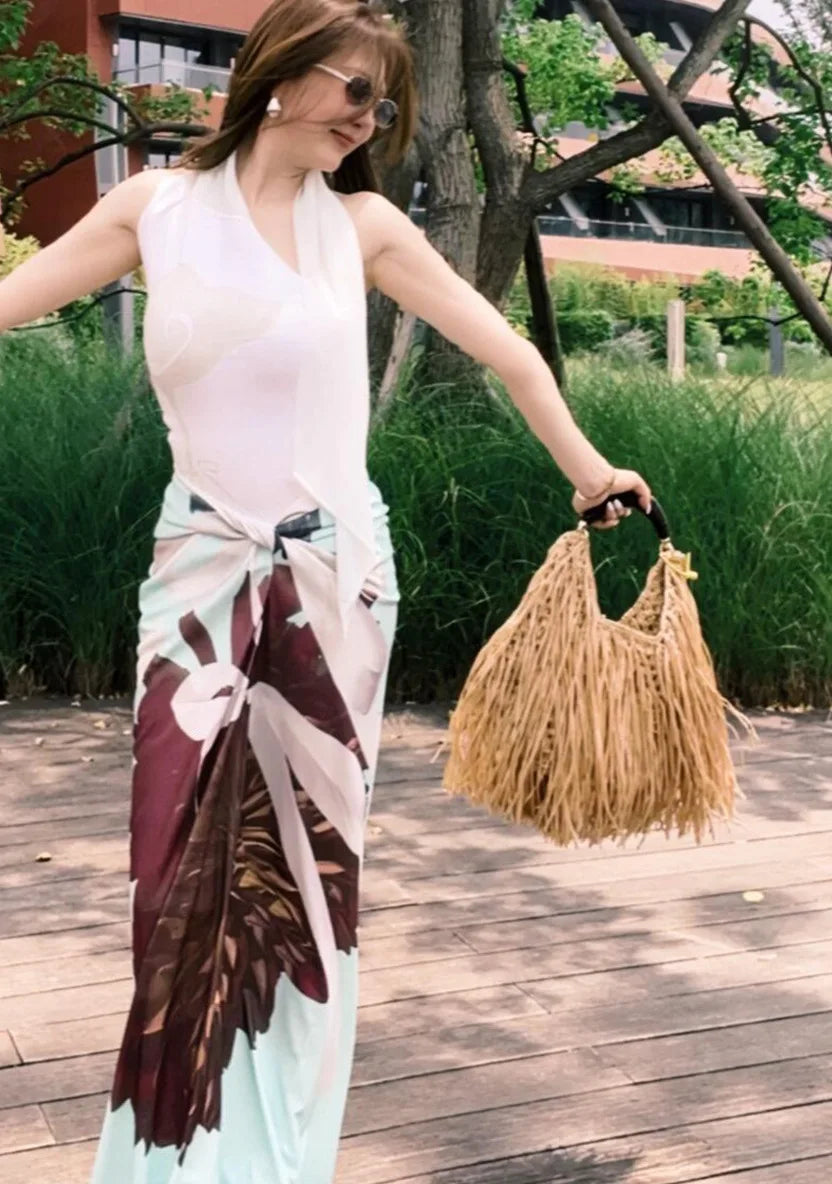 Hollow Out Tote Bags For Women Luxury Designer Handbag Purse New Weave Large Capacity Tassel Shoulder Straw Beach Bag