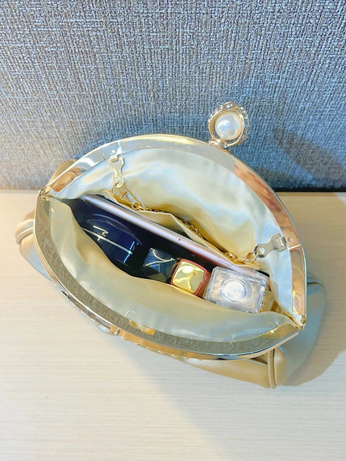 Luxury Women  Fashion Design Handbags Sparkling Banquet Clutch Bag Inlaid With Rhinestone Chain Shoulder Bag Party Dinner Bag