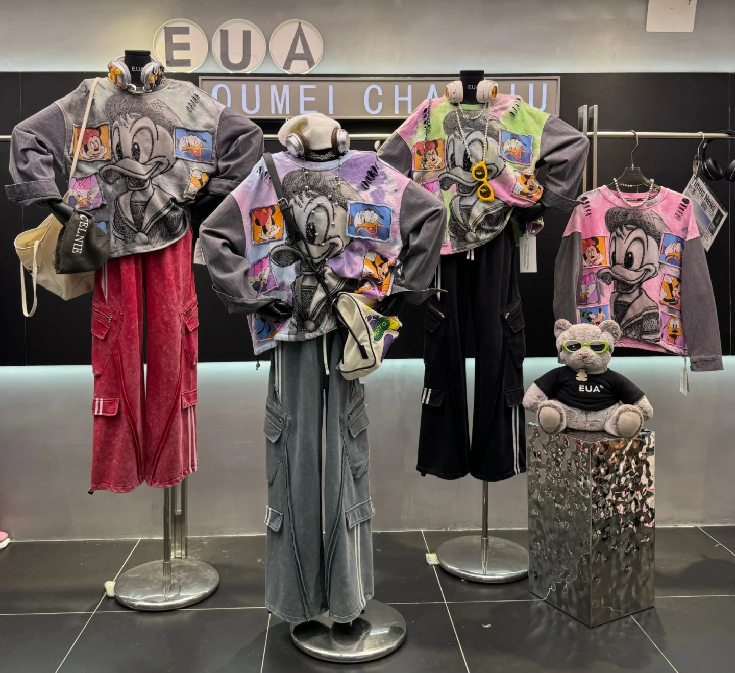 Autumn New Heavy Stitching Denim Trendy Brand Cartoon Duck Gradient Color Round Neck Fashion Pullover Sweatshirt for Women