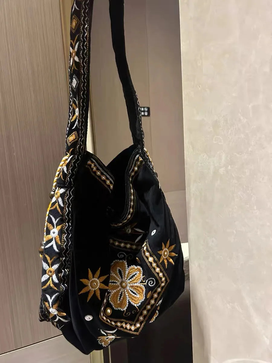 High Quality Original Design Velvet Embroidery Fringe Cloth Bag Shoulder Large Capacity Cross Body Tote Bags for Women