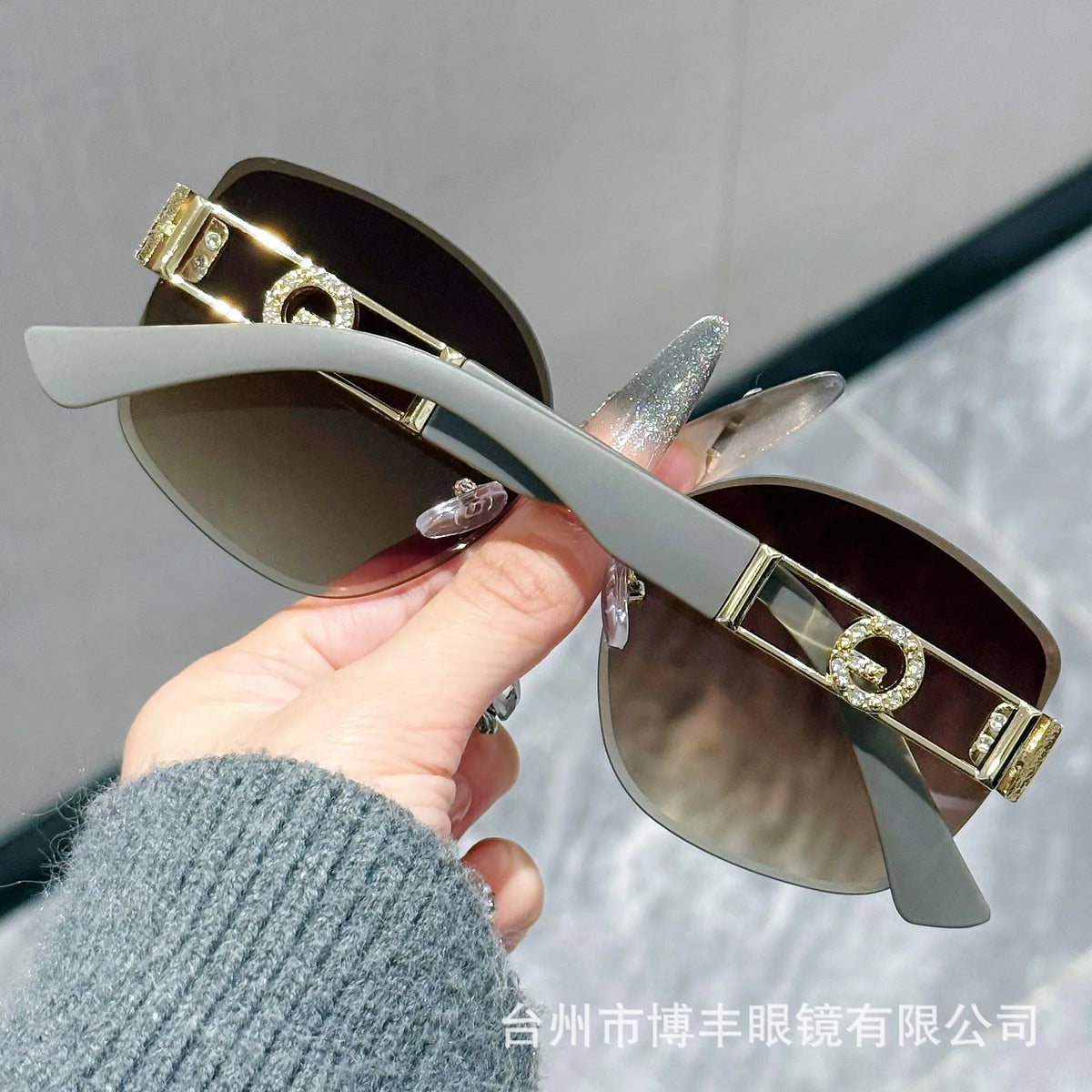 Oversized Square Fashion Sunglasses