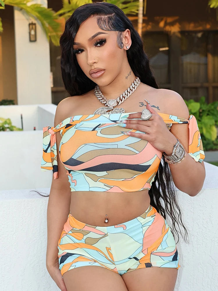 Printed Summer Off Shoulder Crop Top and Matching Shorts Two Piece Set for Women