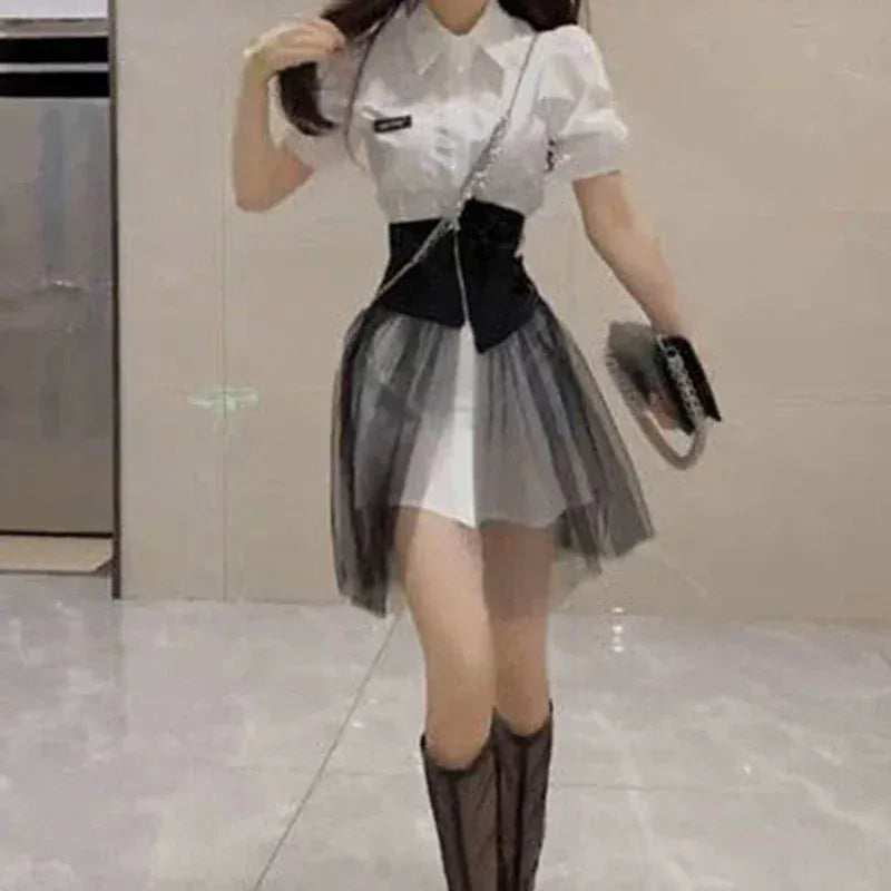 Two-piece dress is fashionable, western-style, long lapel, slim, waist mesh and asymmetric shirt skirt.