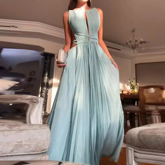 Backless O-Neck Pleated Beach Dress
