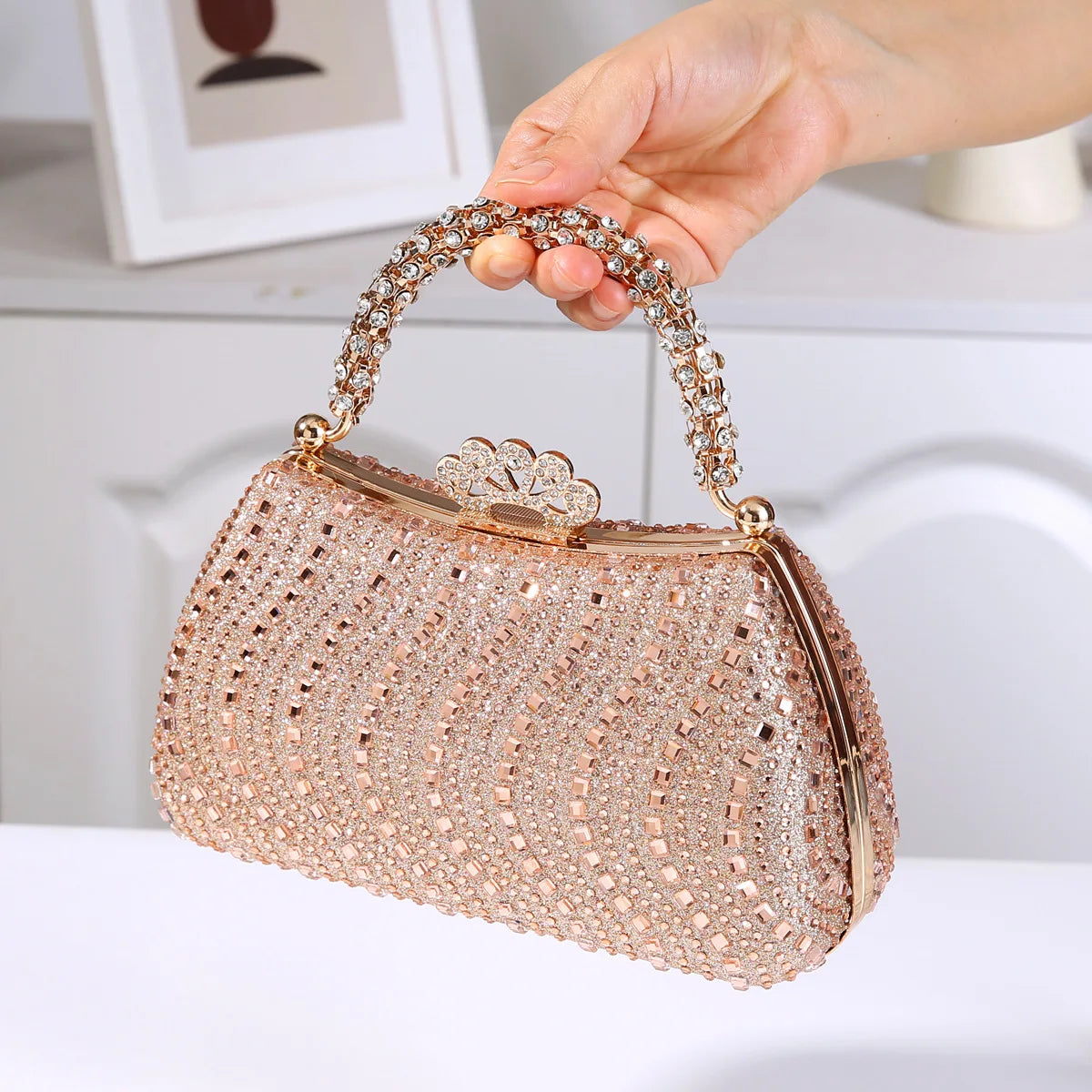 2025 Luxury Fashion Sequined Glitter Clutch Bag Full Rhinestone Design Party Women Handbags Portable Tote Shoulder Messenger Bag