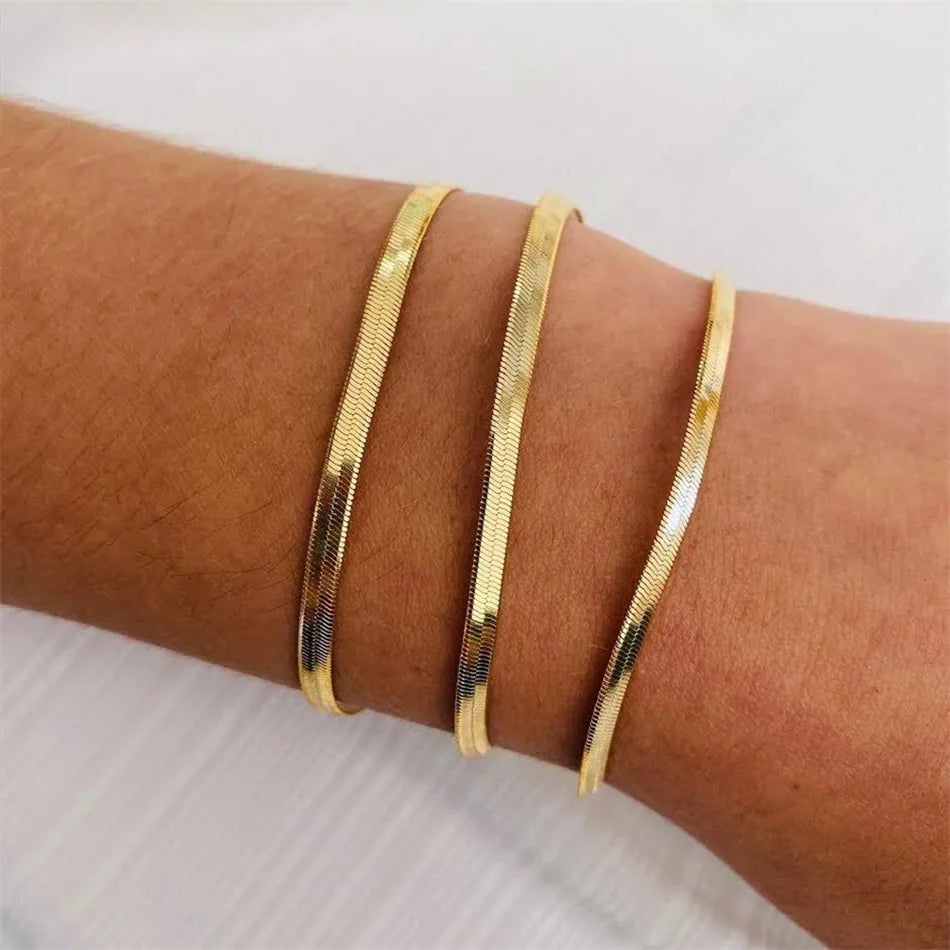 Gold Tone Stainless Steel Figaro Chain Bracelet for Women
