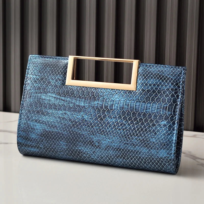 Elegant Alligator Pattern Clutch Crossbody Bag for Women