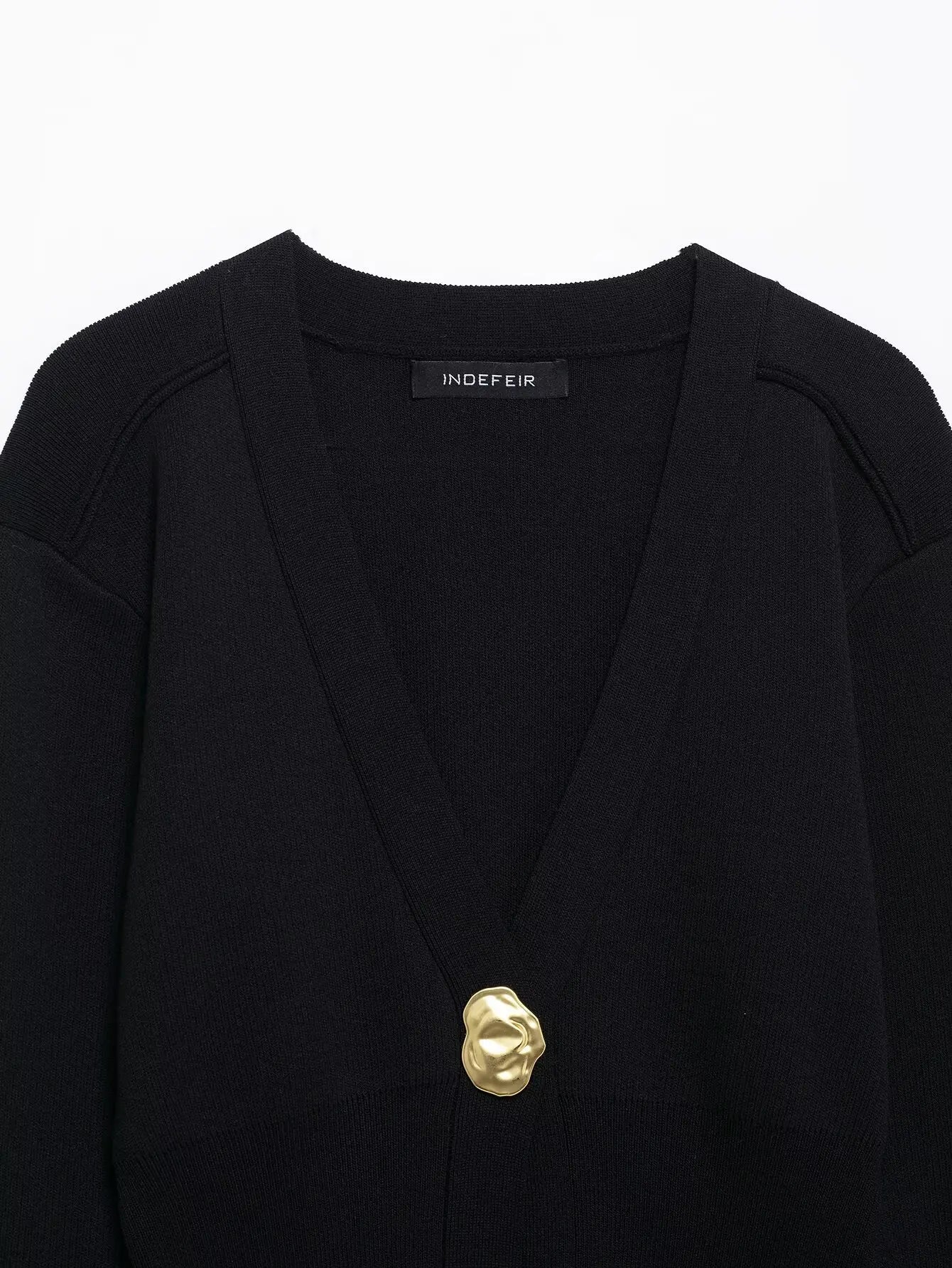 Casual V-Neck Knit Cardigan With Metal Button Detail for Women