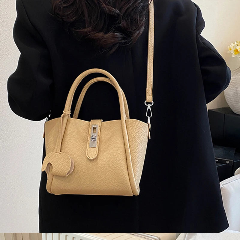 Fashion Design Women Bucket Bag Brand Trendy Basket Bag Versatile Simple Solid Color Texture Women's Bag Shoulder Crossbody Bag