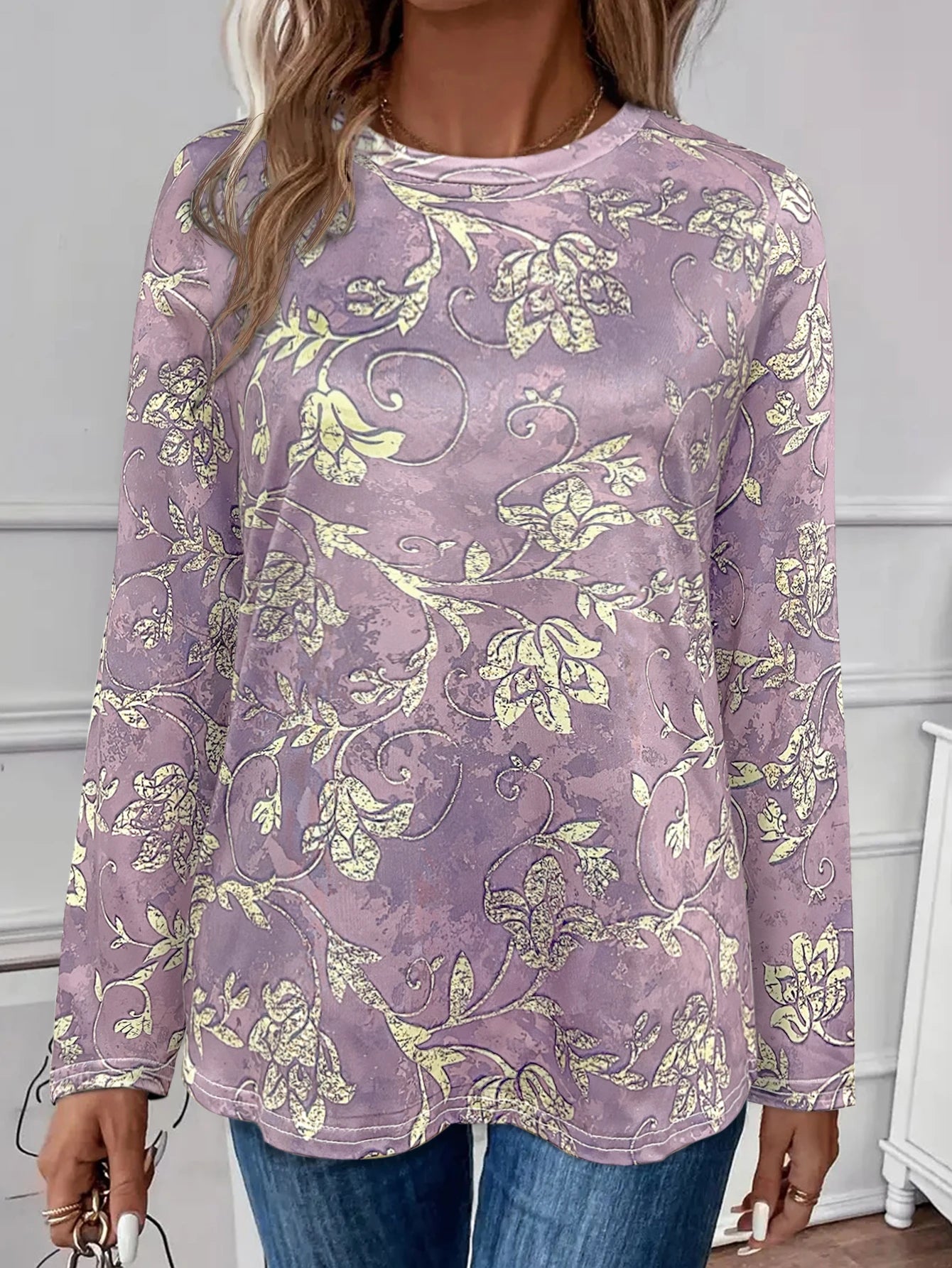 Women's Long - Sleeve Round - Neck T - Shirt, Light Purple with Vintage Floral Print, Casual Retro & Daily Wear