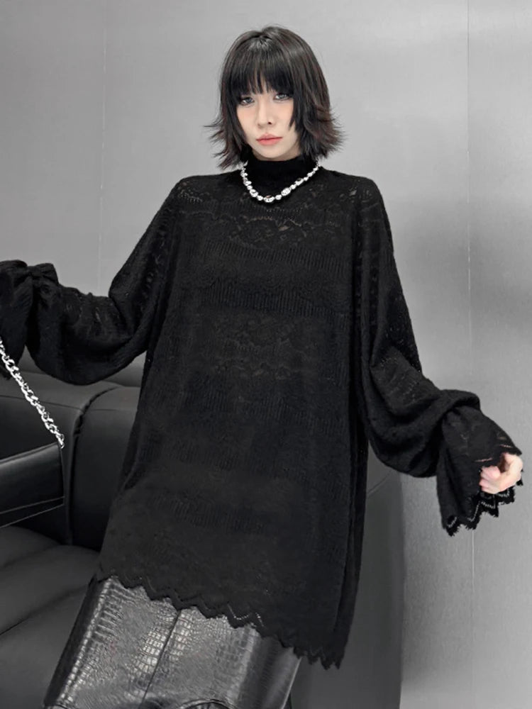 [EAM] Women Black Lace Thin Big Size Elegant T-shirt New Turtleneck Long Flare Sleeve Fashion Tide Spring Autumn 2025 1DH9265