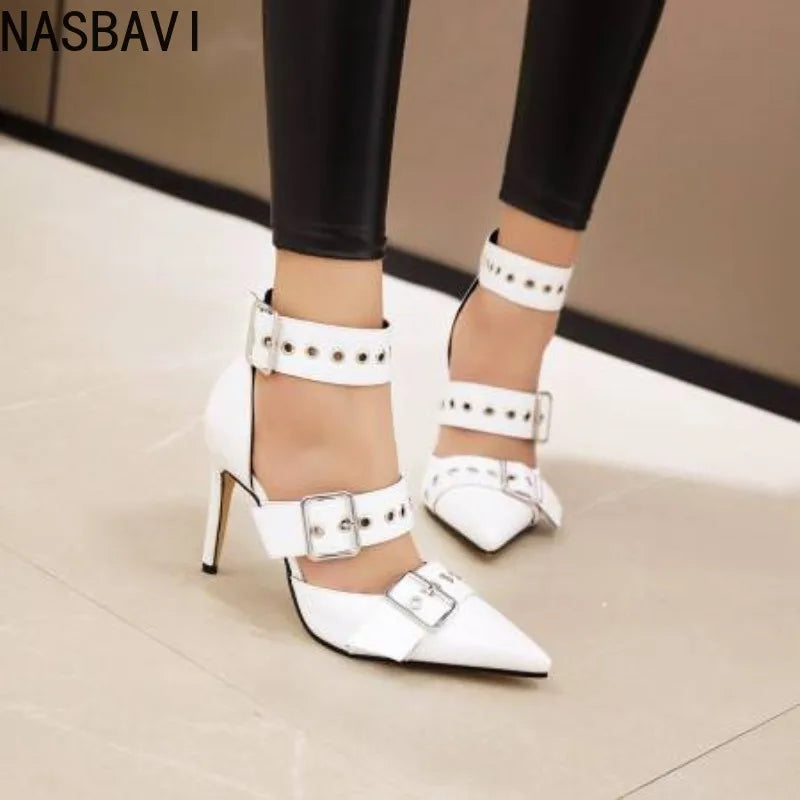 Black Pointed Toe Square Heel Pumps