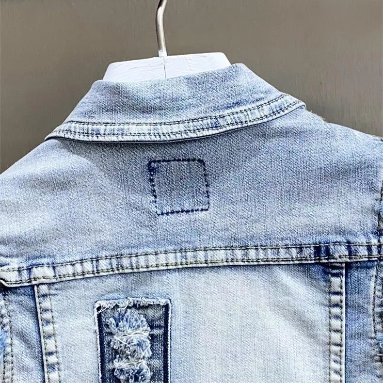 2025 Denim Vest Women's Coat New Heavy Industry Three-dimensional Embroidery Flower Shoulder Slim Fitting Vest