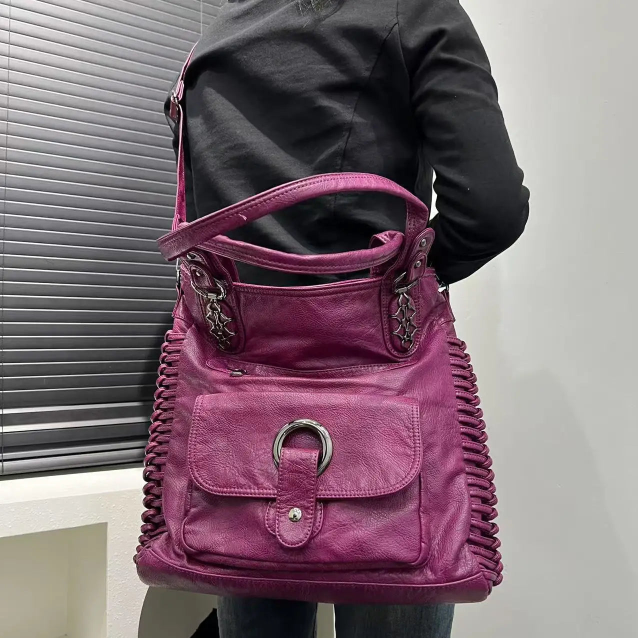 Retro Street Style Large Capacity Shoulder Bag for Women