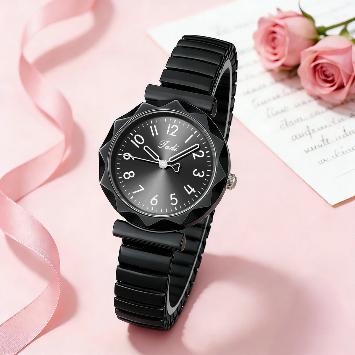 Round Dial Elastic Band Quartz Watch