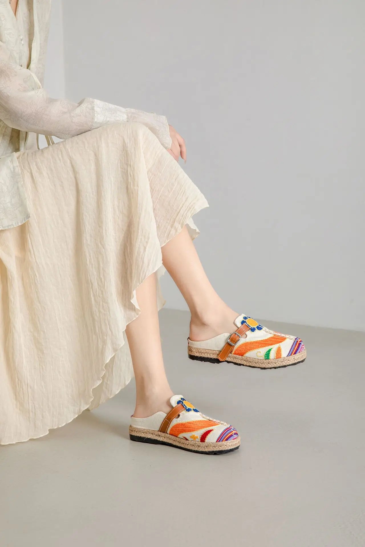 Lightweight Embroidered Cotton Linen Flat Slippers for Women