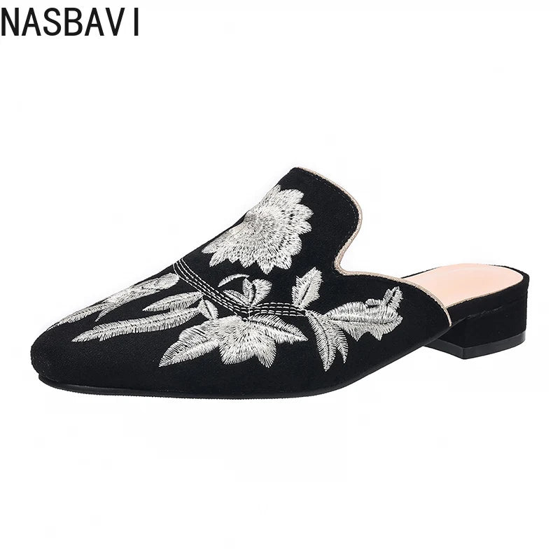 Chic Floral Velvet Embroidered Mules