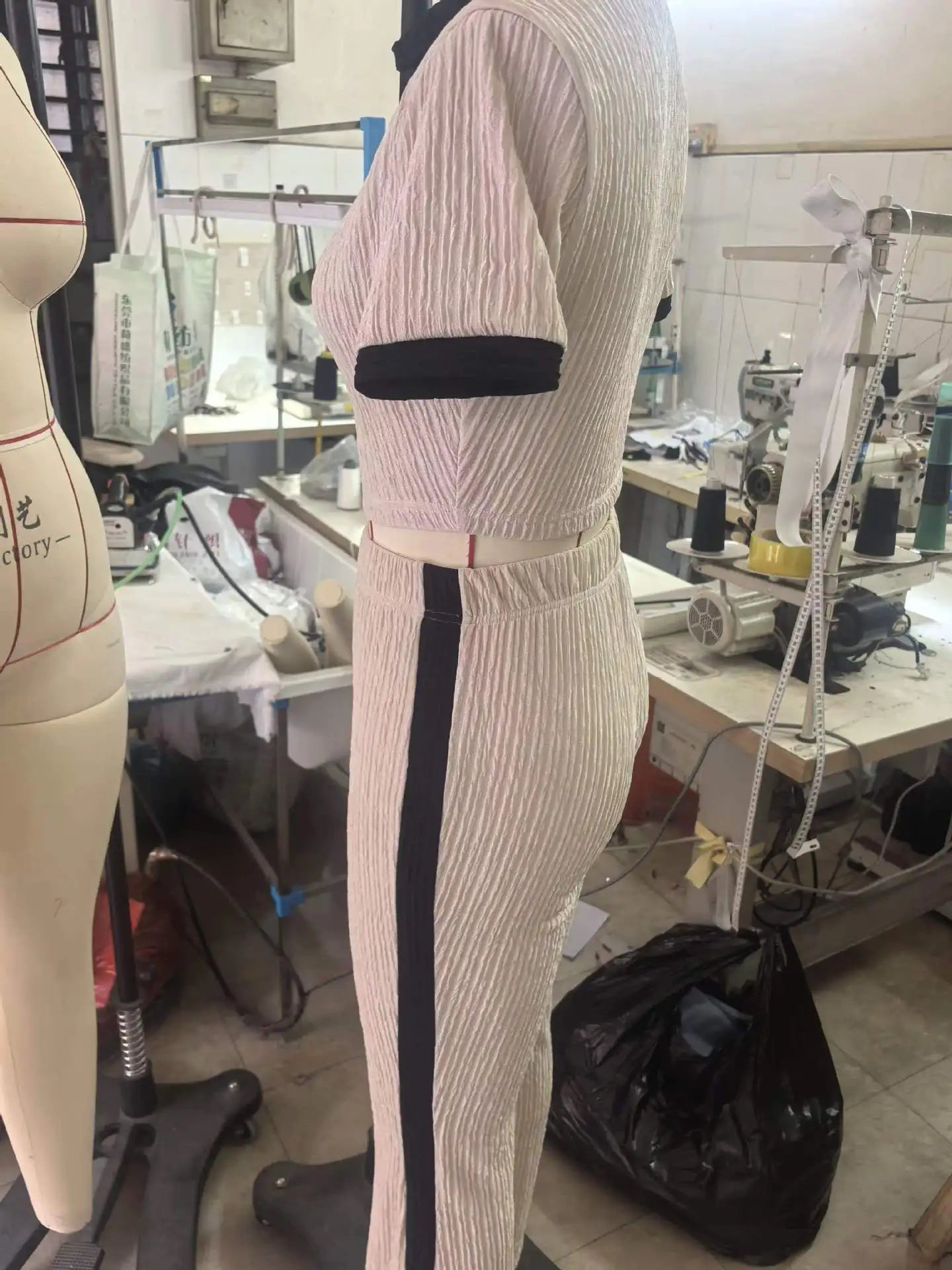 2026 Polo Neck Color Block Knitted Short Top High Waist Wide Leg Pants Set Two-Piece Set Striped Pattern Casual Wear