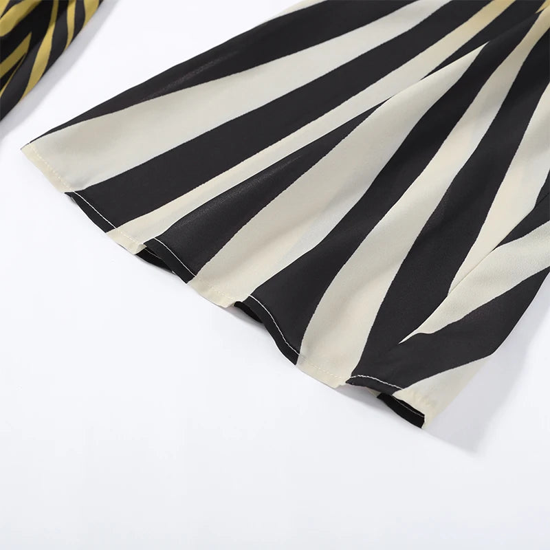 Retro Geometric Stripe Two Piece Set With Halter Top And Flare Pants for Women