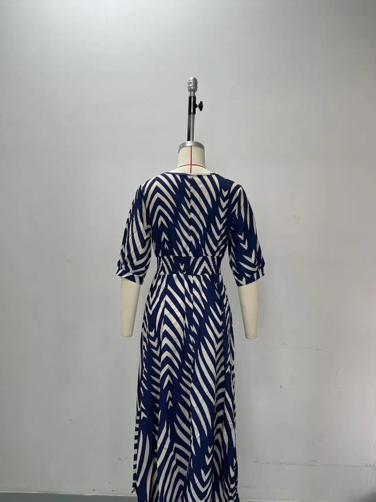Loose Women's Dress Elegant Style Random Print Dyed Big Hemline 2026 European And American Style Casual Chic Maxi Dress
