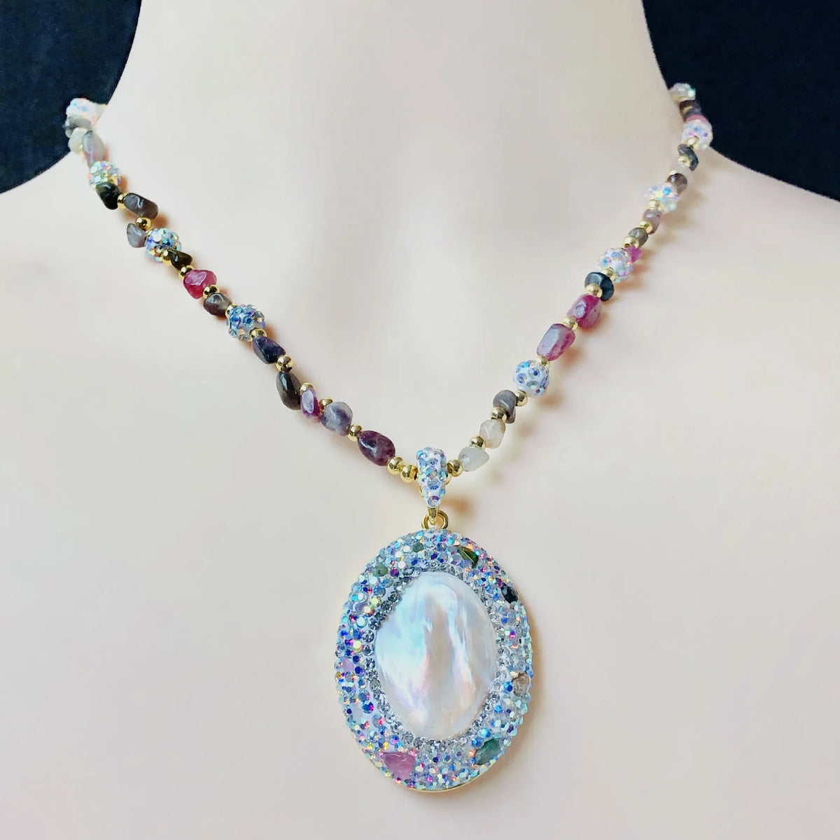 Freshwater Baroque Pearl Pendant Necklace for Women