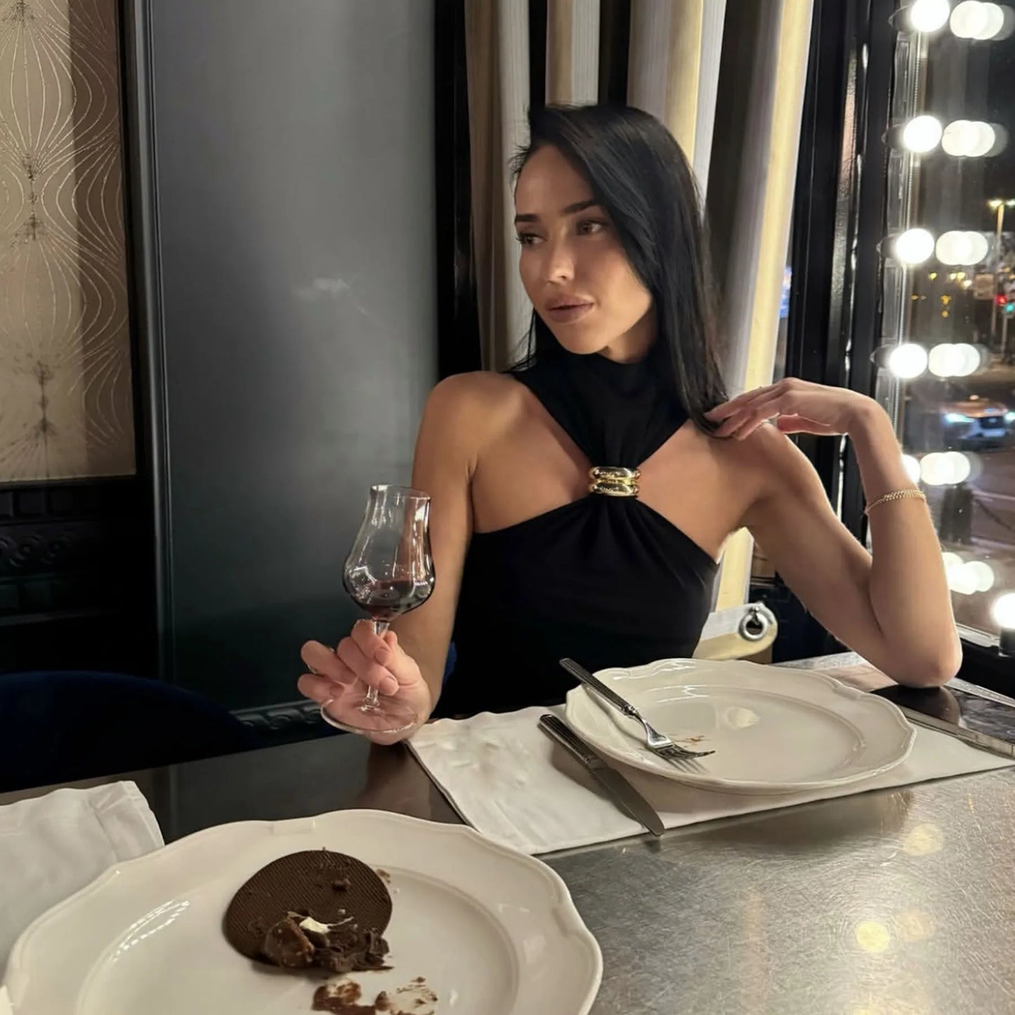 TARUXY Gold Ring Sleeveless Off-shoulder Top Female High Elasticity Fashion Slim Camis Streetwear 2025 New Summer Lady T shirt