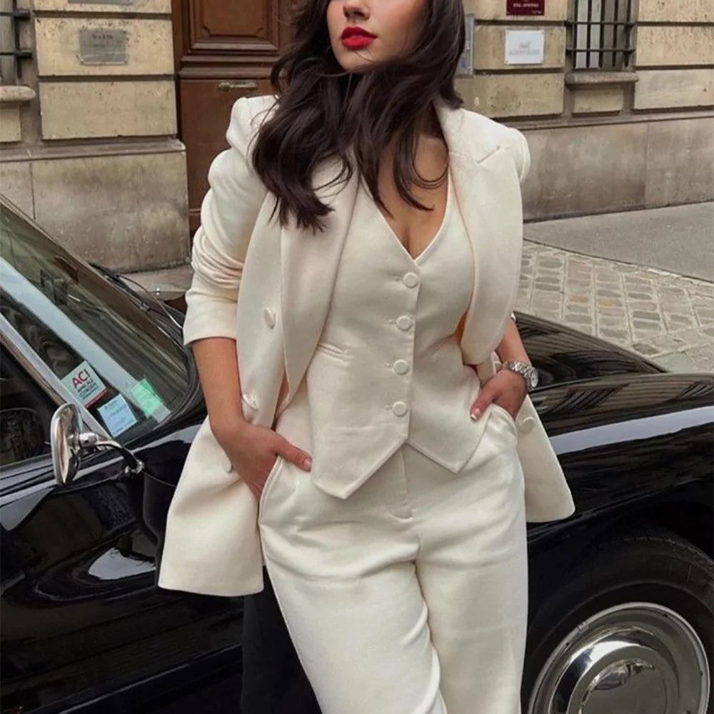 Peaked Lapel Three Piece Suit