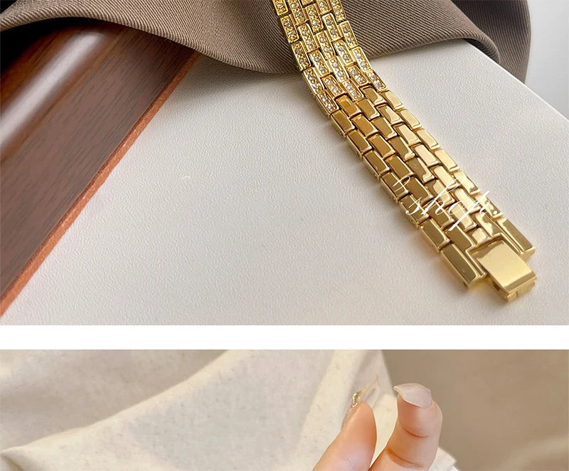 Square Quartz Wristwatch for Women