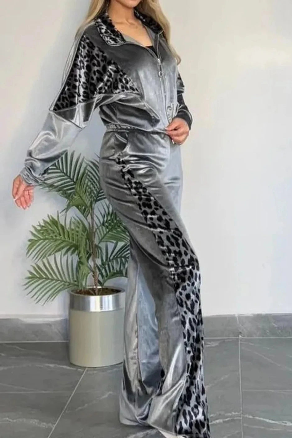 Leopard Print 2 Pieces Pants Set Turn-down Collar Zip Front Long Sleeve Top and Casual Wide Leg Pants Set