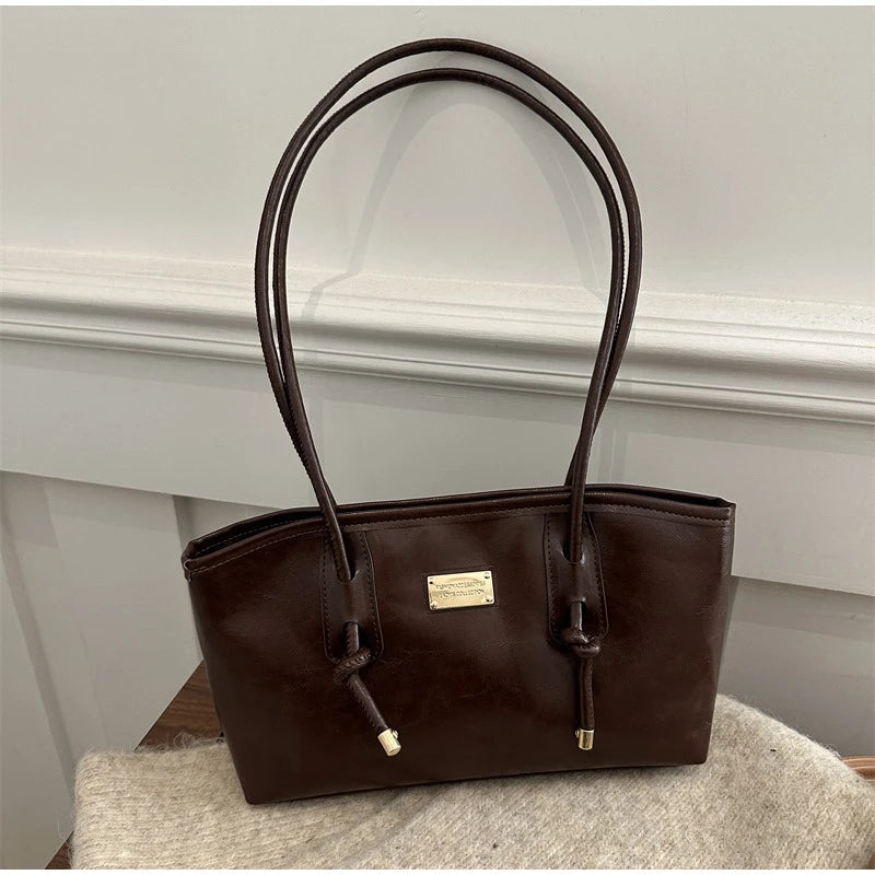 Retro French Women's Shoulder Bag Large Capacity Commuting Versatile Underarm Bag Simple Texture Solid Color Handbag Tote Bag