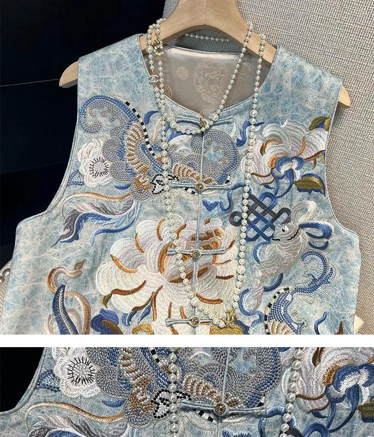 Chinese Style Embroidered Round Neck Sleeveless Vest for Women
