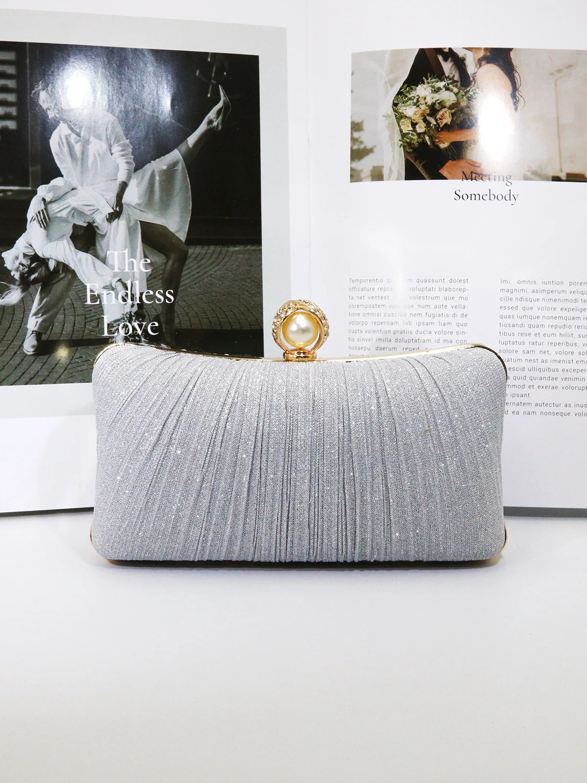 Elegant Pleated Chain Clutch Evening Bag for Women