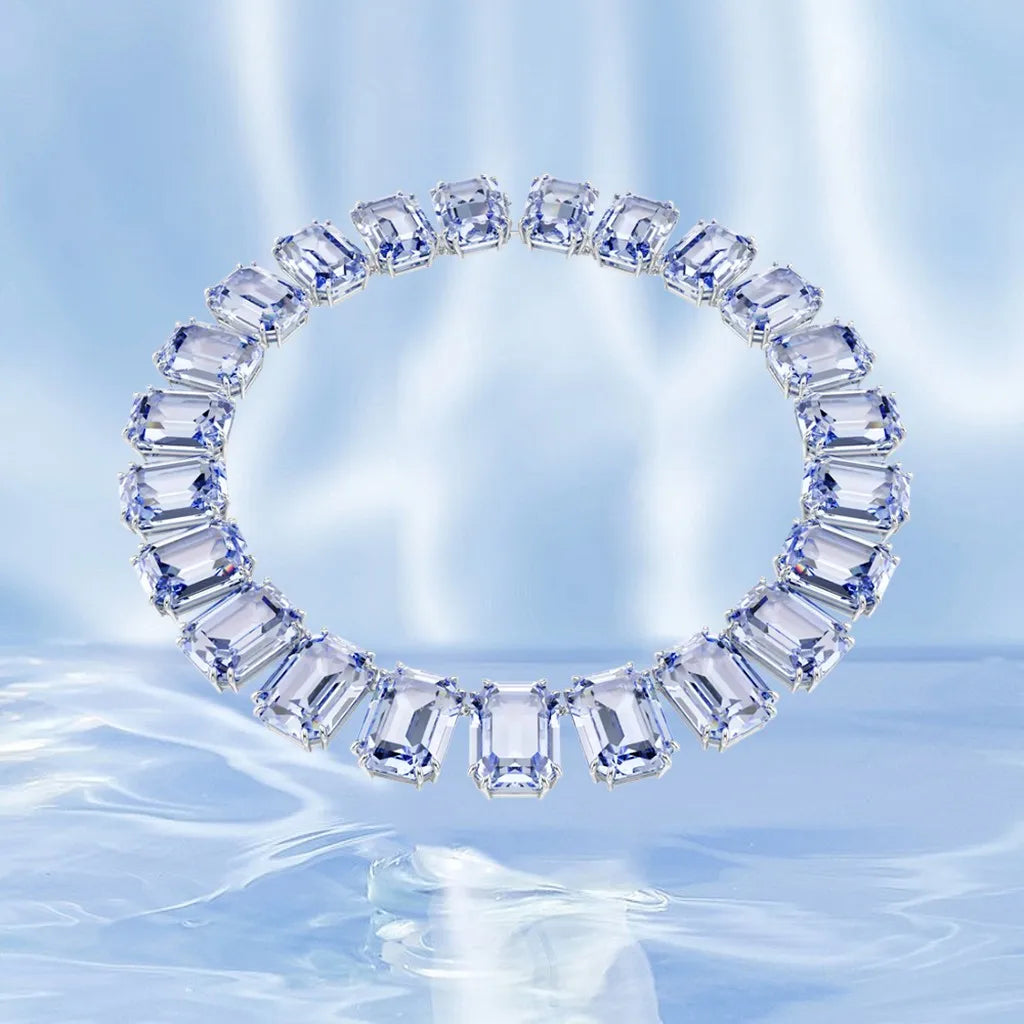 Radiant Crystal Necklace and Earring Jewelry Set for Women