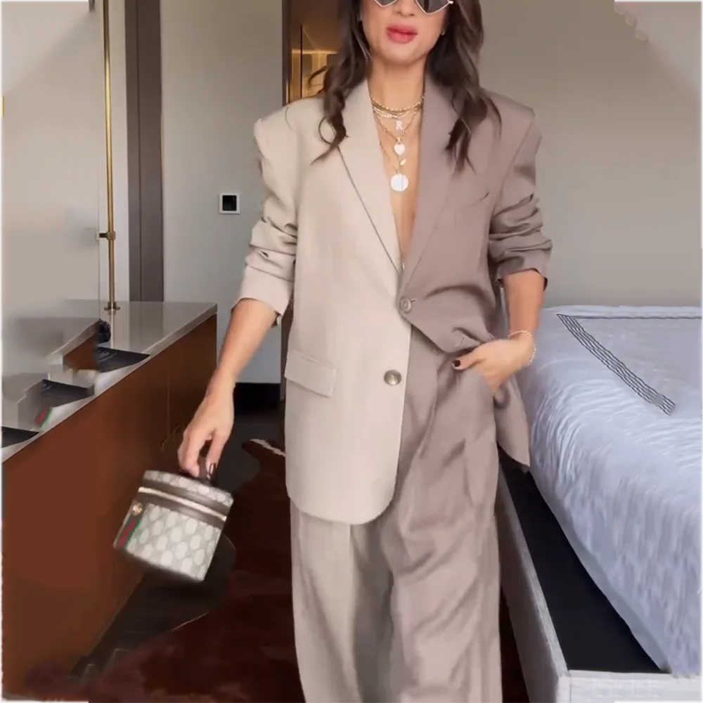 Contrast Color Two Piece Suit