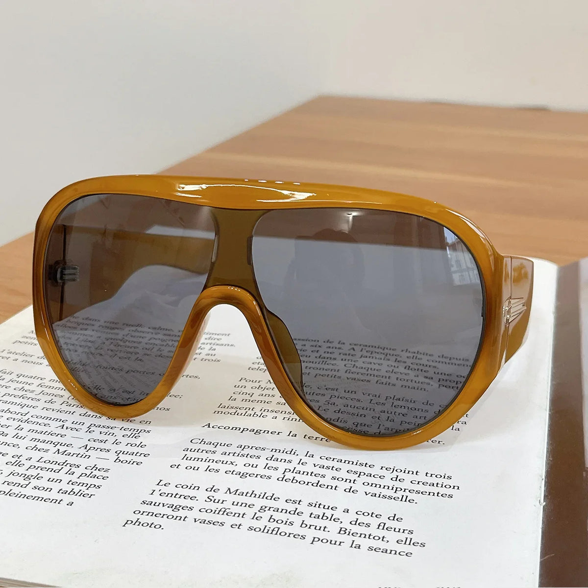 Oversized UV400 Shield Sunglasses
