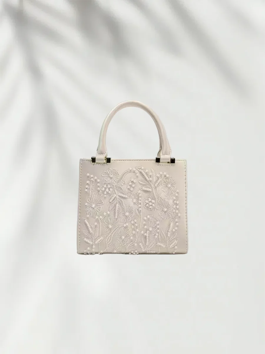 High Texture Fashion Floral Embroidery Tote Bag for Women Elegant Artificial Pearl Decoration Chain Shoulder Messenger Bag Purse